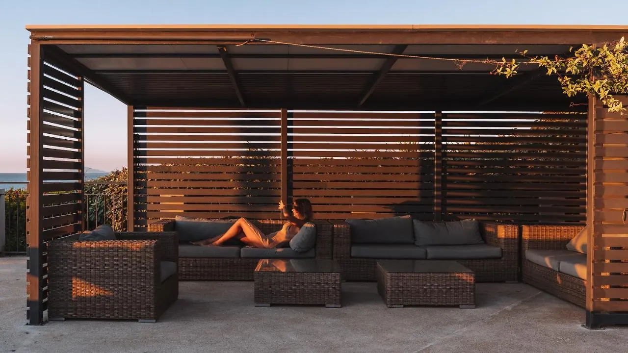 아파트호텔 Blue Jasmine Hotel Skala